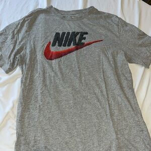 Men’s Small Nike T-shirt